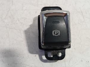 Gebruikte Handrem schakelaar Nissan X-Trail Prijs € 25,00 Margeregeling aangeboden door Van der Ven Autorecycling B.V.