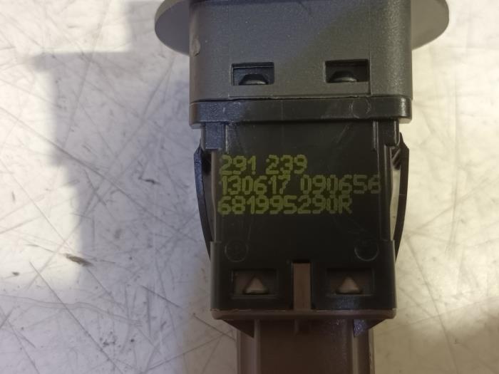 Schakelaar van een Renault Clio 2013