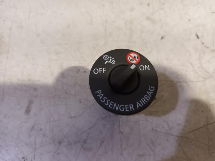 Schakelaar van een Renault Clio 2013