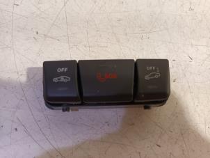 Gebruikte Schakelaar Mercedes GLE Prijs € 15,00 Margeregeling aangeboden door Van der Ven Autorecycling B.V.