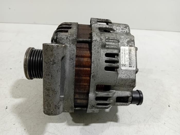 Dynamo van een Peugeot 207 2012