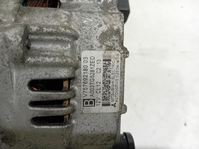 Dynamo van een Peugeot 207 2012