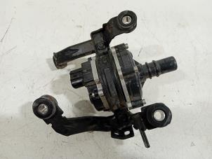 Gebruikte Koelvloeistof pomp Kia Niro Prijs € 100,00 Margeregeling aangeboden door Van der Ven Autorecycling B.V.