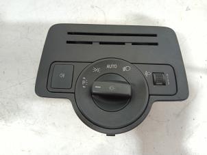 Gebruikte Licht Schakelaar Mercedes Vito Prijs € 25,00 Margeregeling aangeboden door Van der Ven Autorecycling B.V.