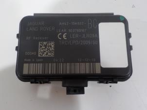 Gebruikte Antenne Jaguar XF Prijs € 30,00 Margeregeling aangeboden door Van der Ven Autorecycling B.V.