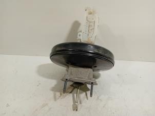 Gebruikte Rembooster Renault Scenic Prijs € 60,00 Margeregeling aangeboden door Van der Ven Autorecycling B.V.