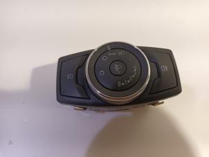 Gebruikte Schakelaar Licht Ford Transit Prijs € 30,00 Margeregeling aangeboden door Van der Ven Autorecycling B.V.