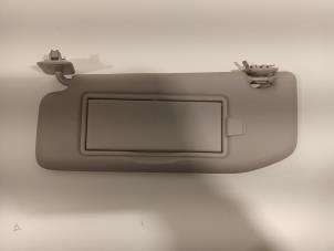 Gebruikte Zonneklep Peugeot 2008 Prijs € 30,00 Margeregeling aangeboden door Van der Ven Autorecycling B.V.