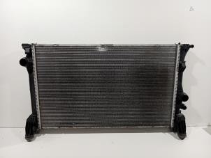 Gebruikte Radiateur Mercedes V-Klasse Prijs € 56,00 Margeregeling aangeboden door Van der Ven Autorecycling B.V.