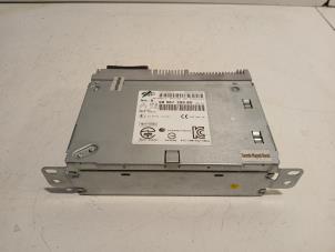 Gebruikte Navigatie Module Peugeot 208 Prijs € 141,00 Margeregeling aangeboden door Van der Ven Autorecycling B.V.