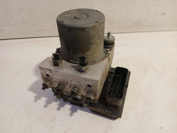 Gebruikte ABS Pomp Peugeot 508 Prijs € 62,00 Margeregeling aangeboden door Van der Ven Autorecycling B.V.