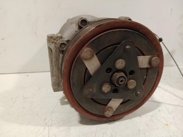 Gebruikte Pomp Airco Citroen C5 Prijs € 91,00 Margeregeling aangeboden door Van der Ven Autorecycling B.V.