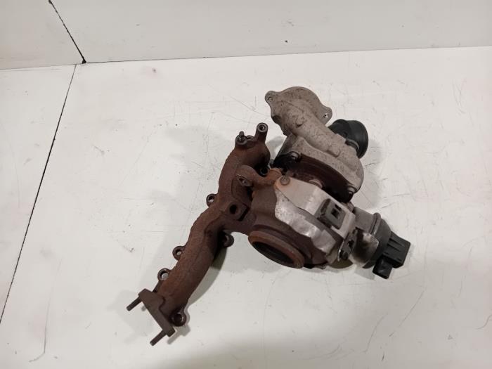 Turbo van een Volkswagen Passat 2010