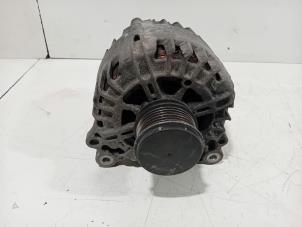 Gebruikte Dynamo Volkswagen Passat Prijs € 40,00 Margeregeling aangeboden door Van der Ven Autorecycling B.V.