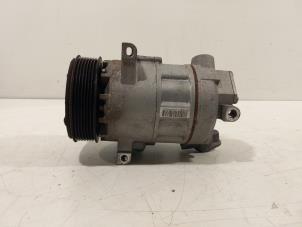 Gebruikte Pomp Airco Renault Clio Prijs € 40,00 Margeregeling aangeboden door Van der Ven Autorecycling B.V.