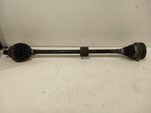 Gebruikte Steekas rechts-voor Seat Leon Prijs € 45,00 Margeregeling aangeboden door Van der Ven Autorecycling B.V.