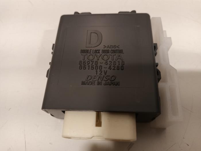 Gebruikte Module Centrale Deurvergrendeling Lexus NX Prijs € 50,00 Margeregeling aangeboden door Van der Ven Autorecycling B.V.