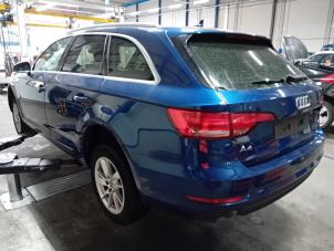 Waterpomp van een Audi A4 2016