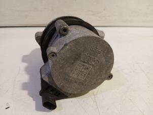 Waterpomp van een Audi A4 2016