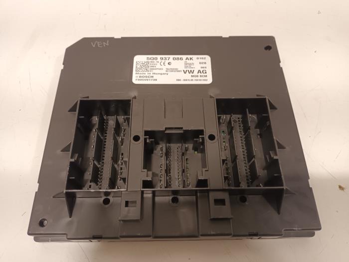 Gebruikte Computer Body Control Volkswagen Passat Prijs € 40,00 Margeregeling aangeboden door Van der Ven Autorecycling B.V.