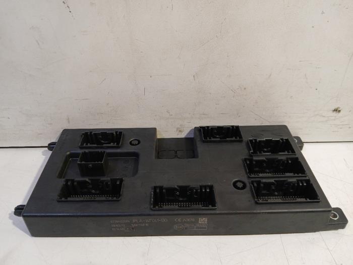 Gebruikte Bodycontrol Module Landrover Range Rover Prijs € 140,00 Margeregeling aangeboden door Van der Ven Autorecycling B.V.