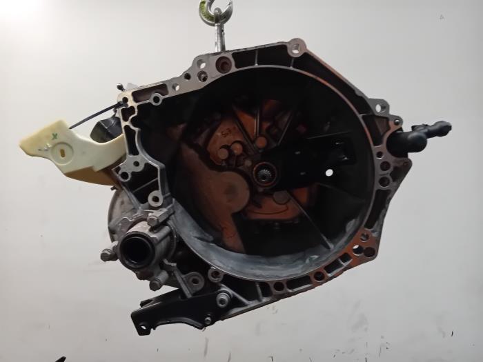Gebruikte Schakelbakrubber Citroen C3 Prijs € 274,99 Margeregeling aangeboden door Van der Ven Autorecycling B.V.
