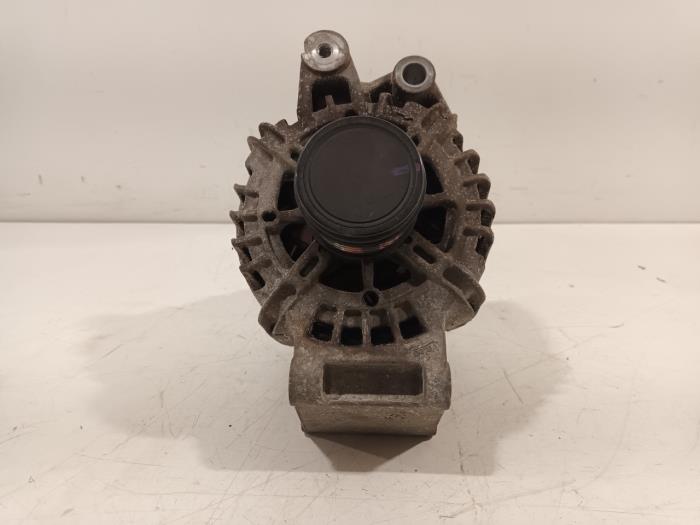 Gebruikte Dynamo Ford Grand C-Max Prijs € 30,00 Margeregeling aangeboden door Van der Ven Autorecycling B.V.