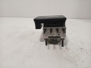 Gebruikte ABS Pomp Ford Fiesta Prijs € 65,00 Margeregeling aangeboden door Van der Ven Autorecycling B.V.