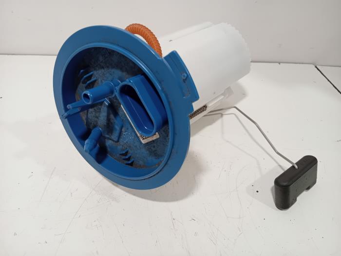 Gebruikte Tank element Pomp Seat Ateca Prijs € 35,00 Margeregeling aangeboden door Van der Ven Autorecycling B.V.
