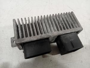 Gebruikte Koeling Module Mercedes Citan Prijs € 25,00 Margeregeling aangeboden door Van der Ven Autorecycling B.V.