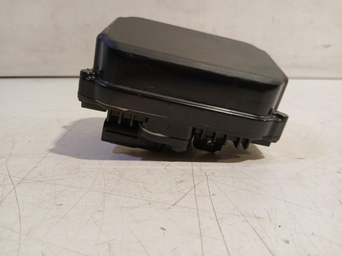 Gebruikte Computer Cruise Control Toyota Prius Prijs € 125,00 Margeregeling aangeboden door Van der Ven Autorecycling B.V.