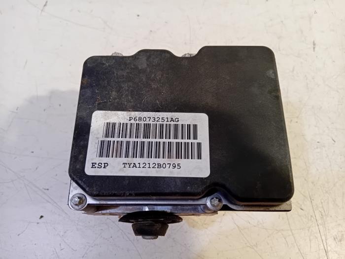 Gebruikte ABS Pomp Fiat 500 Prijs € 120,00 Margeregeling aangeboden door Van der Ven Autorecycling B.V.
