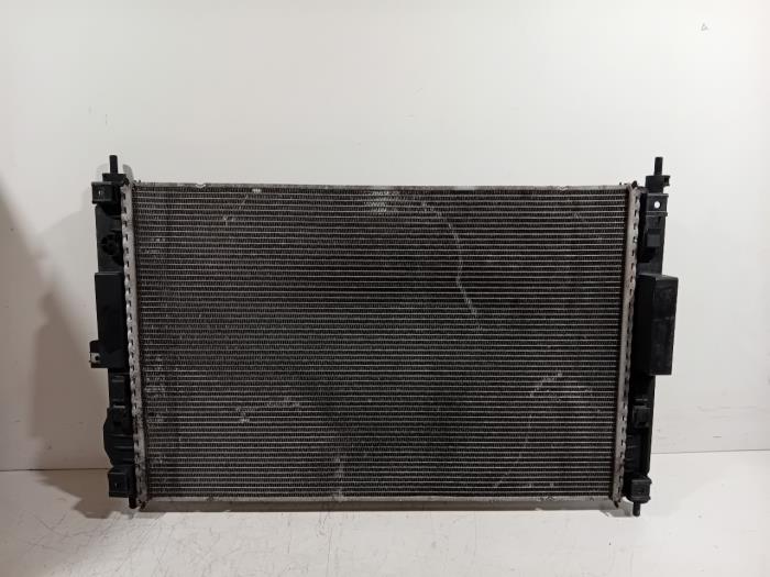 Gebruikte Radiateur Citroen C5 Aircross Prijs € 100,00 Margeregeling aangeboden door Van der Ven Autorecycling B.V.