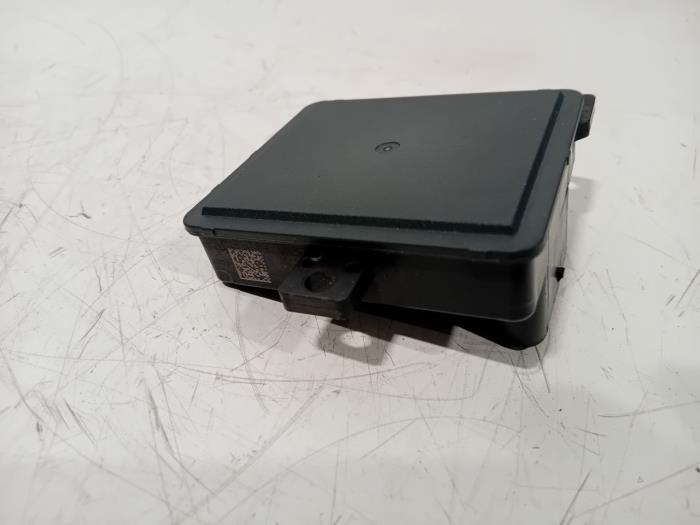 Gebruikte Cruise control sensor Volkswagen Golf Prijs € 150,00 Margeregeling aangeboden door Van der Ven Autorecycling B.V.