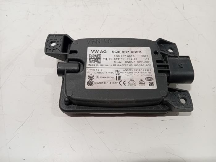 Gebruikte Cruise control sensor Volkswagen E-Golf Prijs € 95,00 Margeregeling aangeboden door Van der Ven Autorecycling B.V.