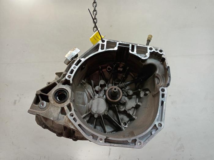 Gebruikte Automaatbak Renault Scenic Prijs € 449,99 Margeregeling aangeboden door Van der Ven Autorecycling B.V.