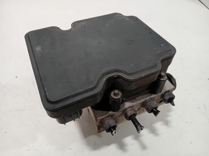 Gebruikte ABS Pomp Citroen Berlingo Prijs € 100,00 Margeregeling aangeboden door Van der Ven Autorecycling B.V.