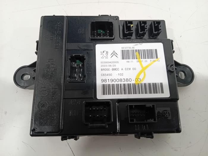 Gebruikte Bodycontrol Module Peugeot 3008 Prijs € 50,00 Margeregeling aangeboden door Van der Ven Autorecycling B.V.