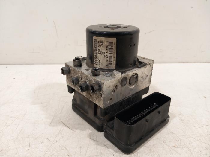 Gebruikte ABS Pomp Alfa Romeo Giulietta Prijs € 125,00 Margeregeling aangeboden door Van der Ven Autorecycling B.V.