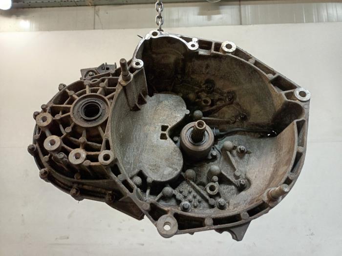 Gebruikte Schakelbakrubber Alfa Romeo Giulietta Prijs € 524,99 Margeregeling aangeboden door Van der Ven Autorecycling B.V.
