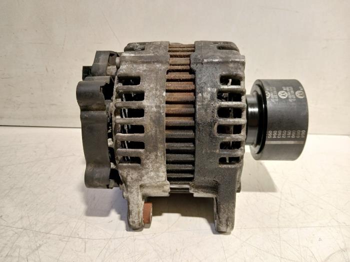Gebruikte Dynamo Volkswagen Transporter Prijs € 75,00 Margeregeling aangeboden door Van der Ven Autorecycling B.V.