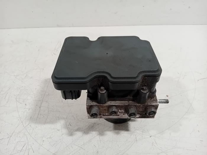 Gebruikte ABS Pomp Citroen C5 Aircross Prijs € 75,00 Margeregeling aangeboden door Van der Ven Autorecycling B.V.
