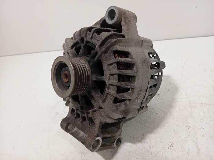 Gebruikte Alternator Ford Focus Prijs € 25,00 Margeregeling aangeboden door Van der Ven Autorecycling B.V.
