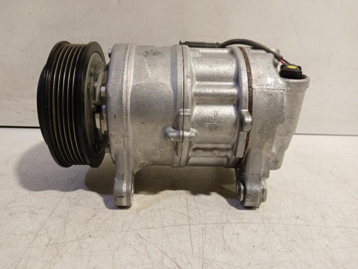 Gebruikte Pomp Airco BMW Z4 Prijs € 70,00 Margeregeling aangeboden door Van der Ven Autorecycling B.V.