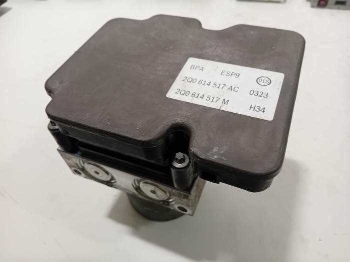 Gebruikte ABS Pomp Volkswagen Polo Prijs € 245,00 Margeregeling aangeboden door Van der Ven Autorecycling B.V.