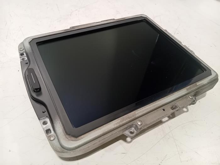 Gebruikte Display Interieur Volvo V60 Prijs € 250,00 Margeregeling aangeboden door Van der Ven Autorecycling B.V.