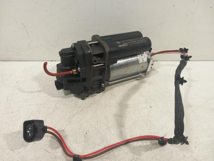 Gebruikte Compressor Audi Q8 Prijs € 195,00 Margeregeling aangeboden door Van der Ven Autorecycling B.V.