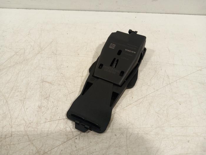 Gebruikte Cruise control sensor Volvo V40 Prijs € 15,00 Margeregeling aangeboden door Van der Ven Autorecycling B.V.