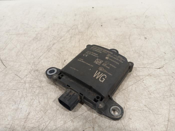 Gebruikte Cruise control sensor Suzuki Swace Prijs € 149,00 Margeregeling aangeboden door Van der Ven Autorecycling B.V.
