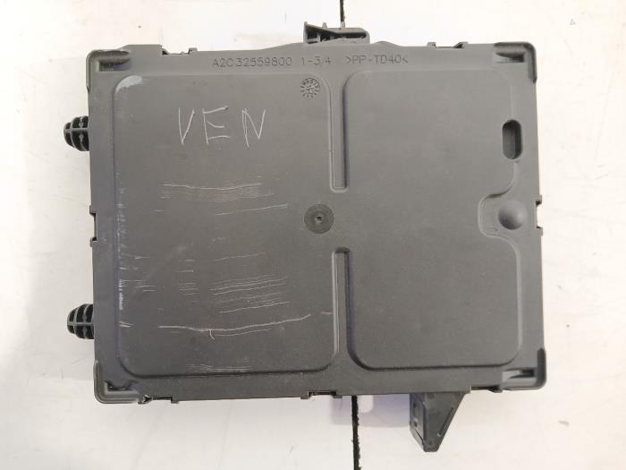 Gebruikte Bodycontrol Module Renault Megane Prijs € 70,00 Margeregeling aangeboden door Van der Ven Autorecycling B.V.